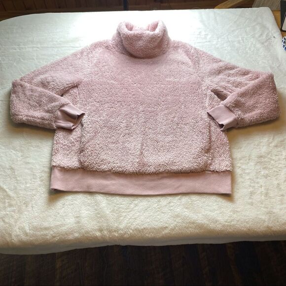 Lukka Lux Pink Fluffy Turtleneck Pullover Size XL - Picture 1 of 9